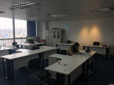 米發(fā)商務(wù)信息咨詢公司 引領(lǐng)智慧決策，驅(qū)動商業(yè)未來